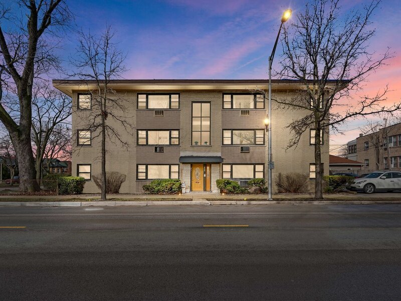 2 Le Moyne Parkway Oak Park IL 60302