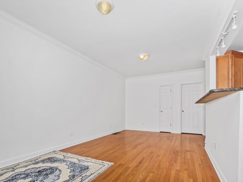 2514 W North Shore Avenue Chicago IL 60645