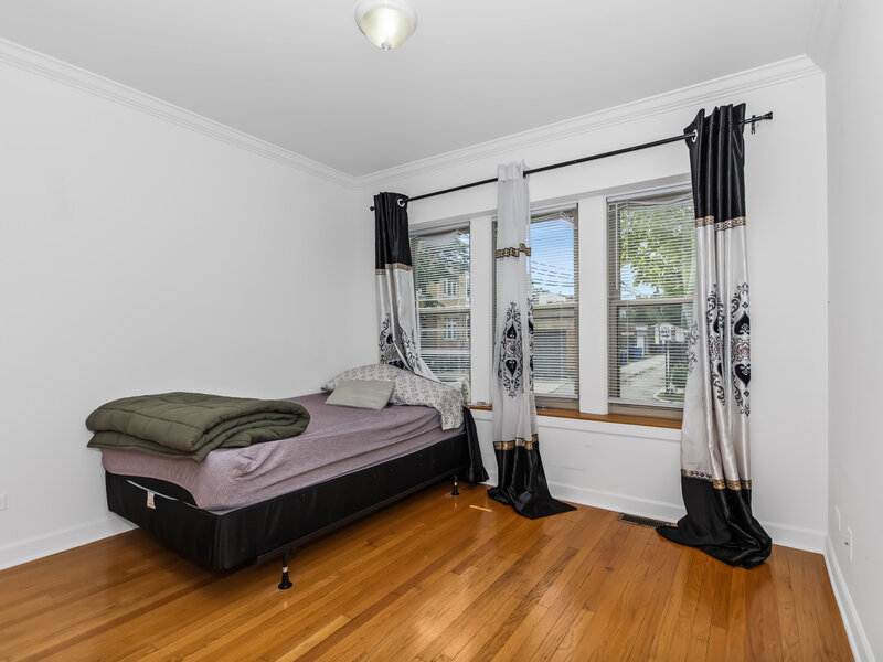 2514 W North Shore Avenue Chicago IL 60645