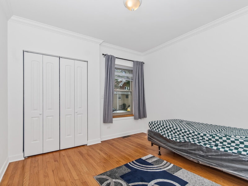 2514 W North Shore Avenue Chicago IL 60645