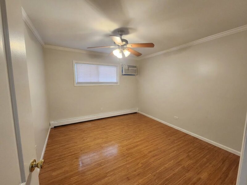 1107 E Algonquin Road Arlington Heights IL 60005