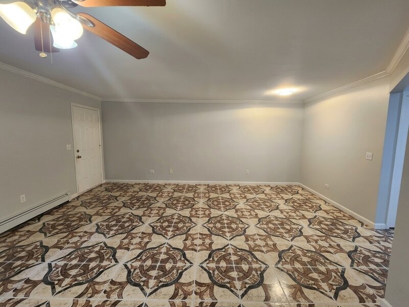 1107 E Algonquin Road Arlington Heights IL 60005