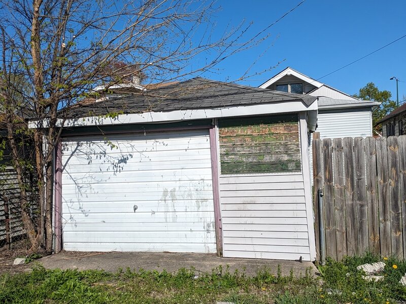 10238 S Wentworth Avenue Chicago IL 60628