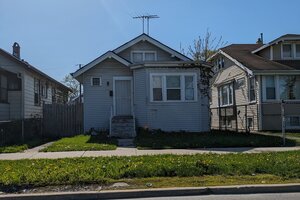 Photo of 10238 S Wentworth Avenue Chicago IL 60628