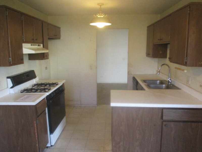 1168 Buckingham Court Wheeling IL 60090