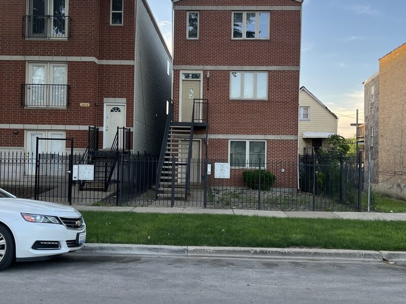 3008 W Flournoy Street Chicago IL 60612