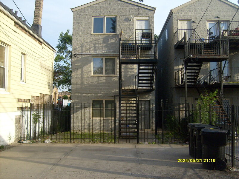 3008 W Flournoy Street Chicago IL 60612