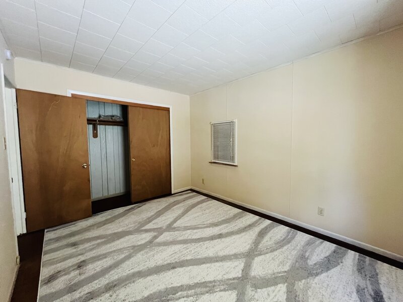 1213 E Main Street Streator IL 61364