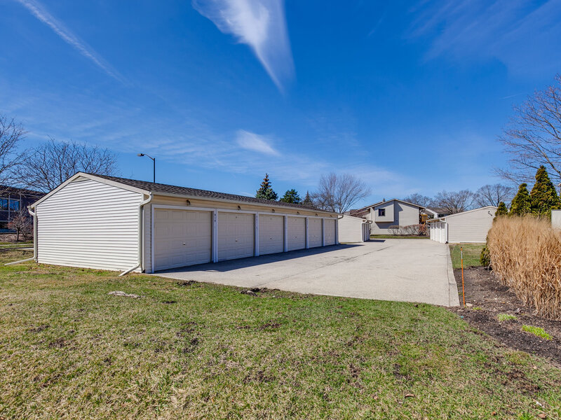 931 Market Court Vernon Hills IL 60061