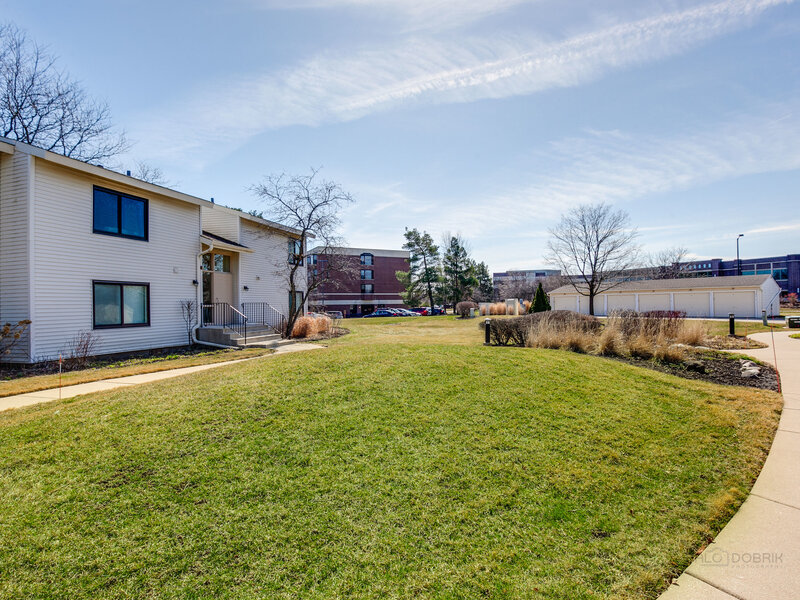 931 Market Court Vernon Hills IL 60061